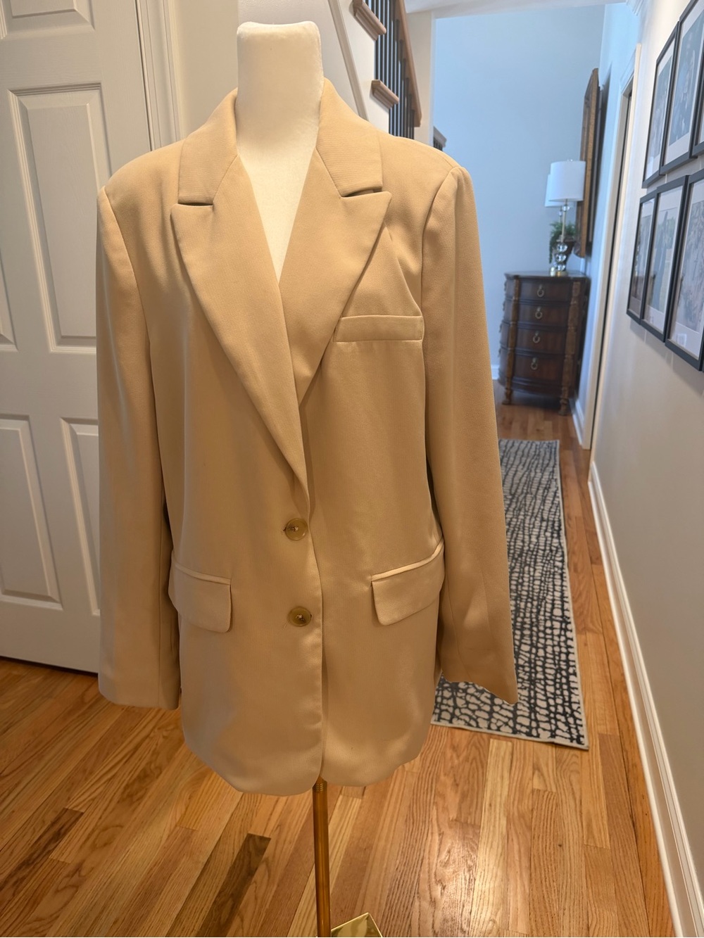 Classic Women's Cream/Kaiki Blazer Jacket